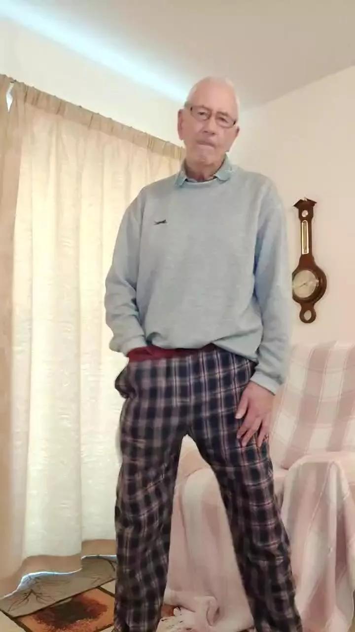 cutaboverest on Cam4 