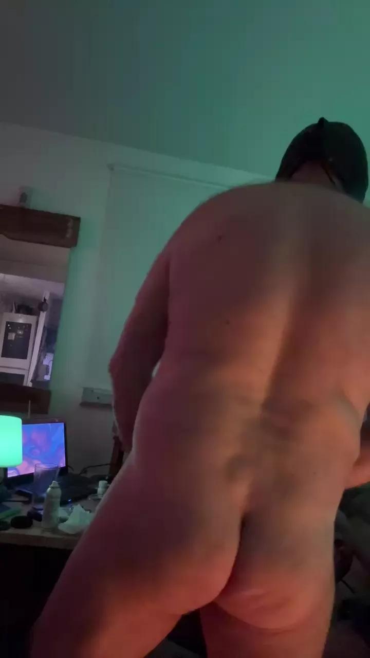 daddybearmadri5 on Cam4 