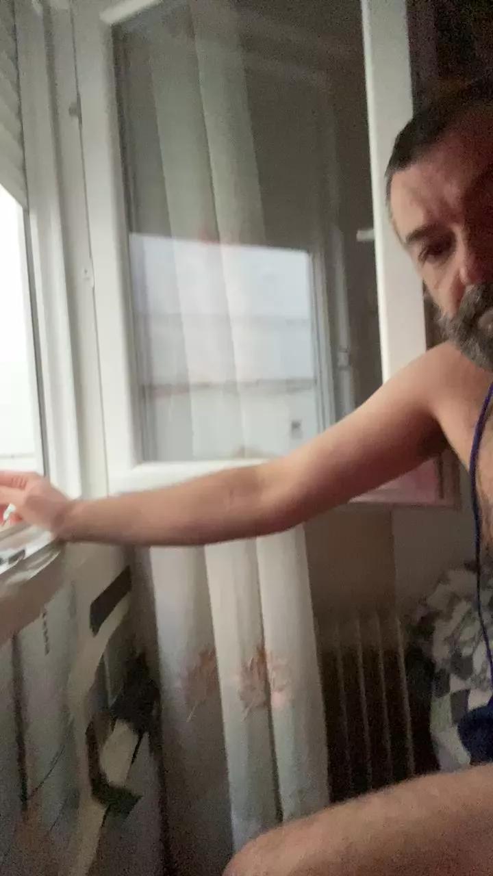 daddybearmadri5 on Cam4 