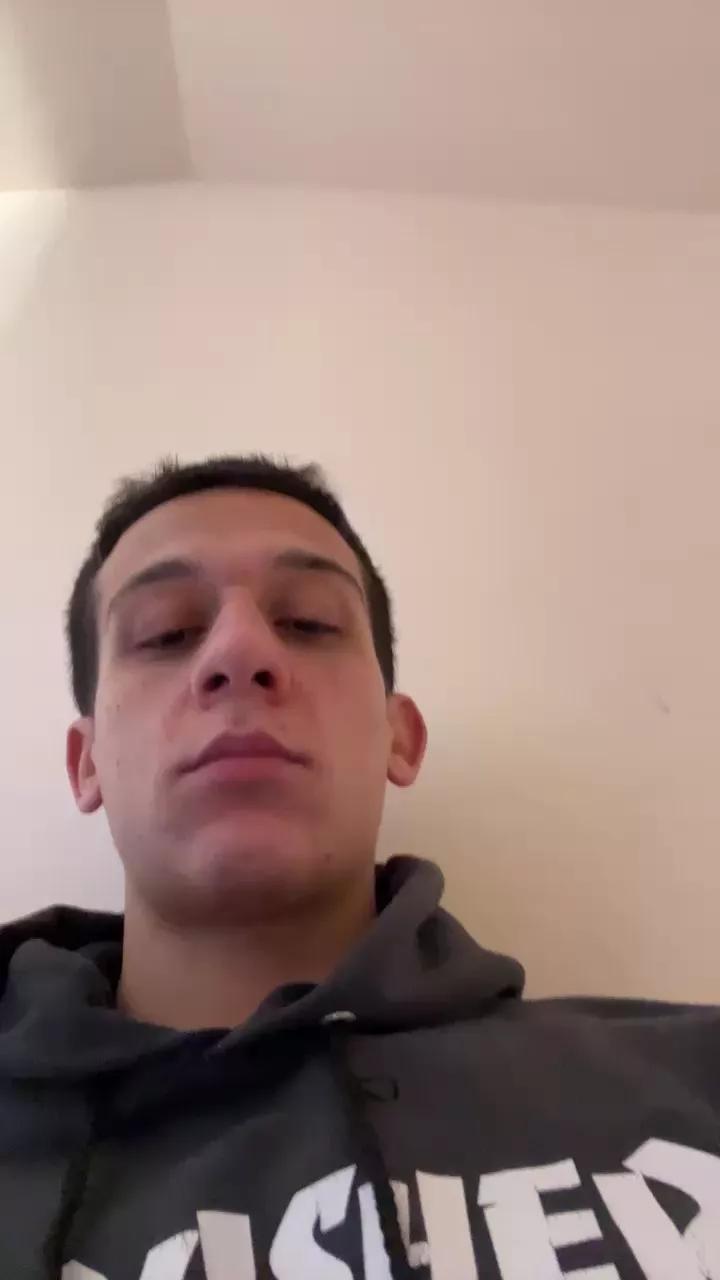 Damiano2448 on Cam4 