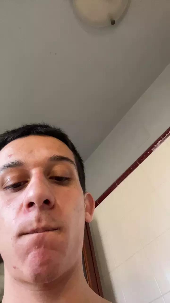 Damiano2448 on Cam4 