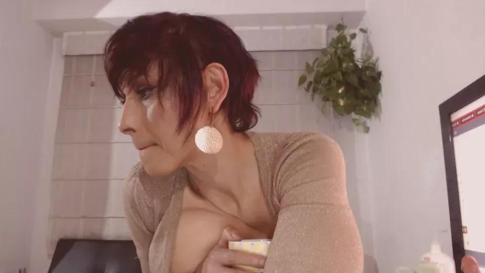 Danielafoxxx on Cam4 
