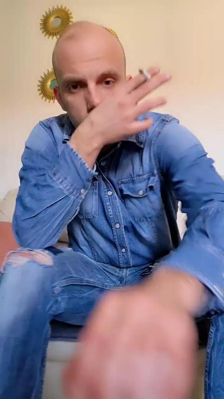 DavidLara on Cam4 