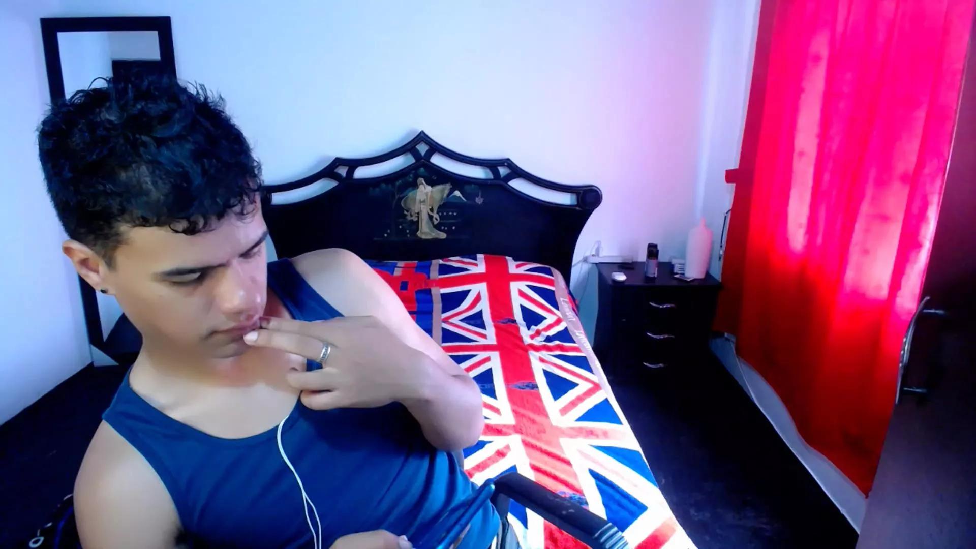 Deiby69 on Cam4 