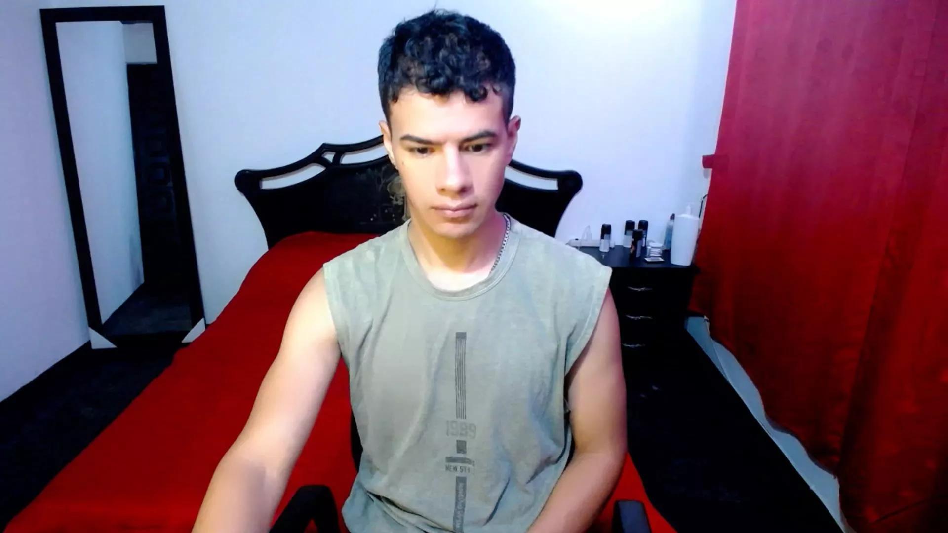 Deiby69 on Cam4 