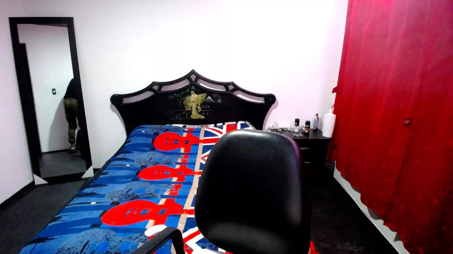 Deiby69 on Cam4 