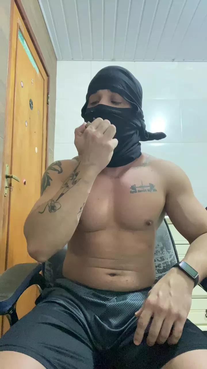 DerikTostes on Cam4 