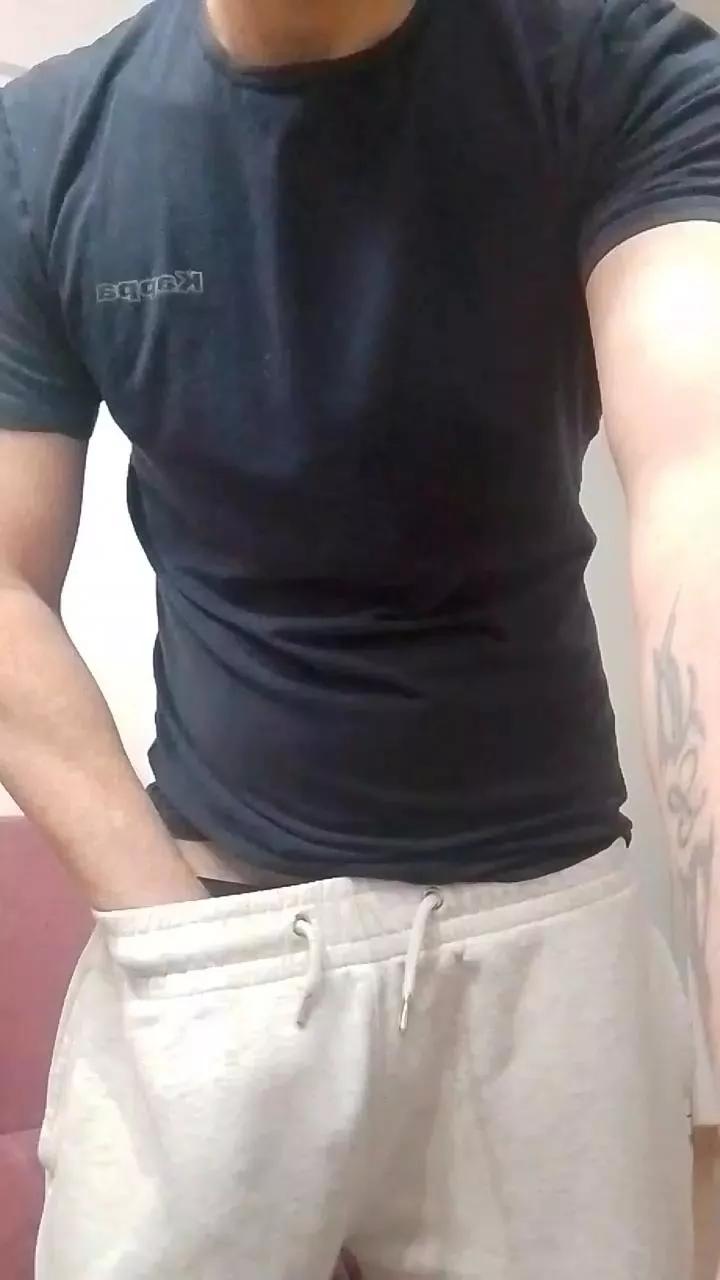 DivineDrop on Cam4 