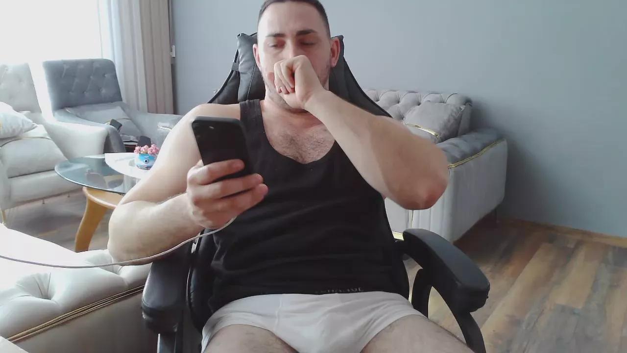 djmute_33 on Cam4 