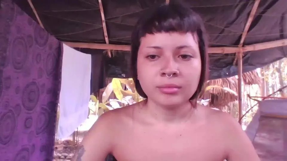 Doll_dollys_ on Cam4 