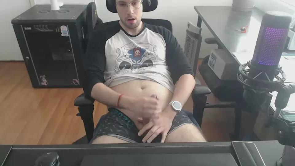 domdaddynsfwcl on Cam4 