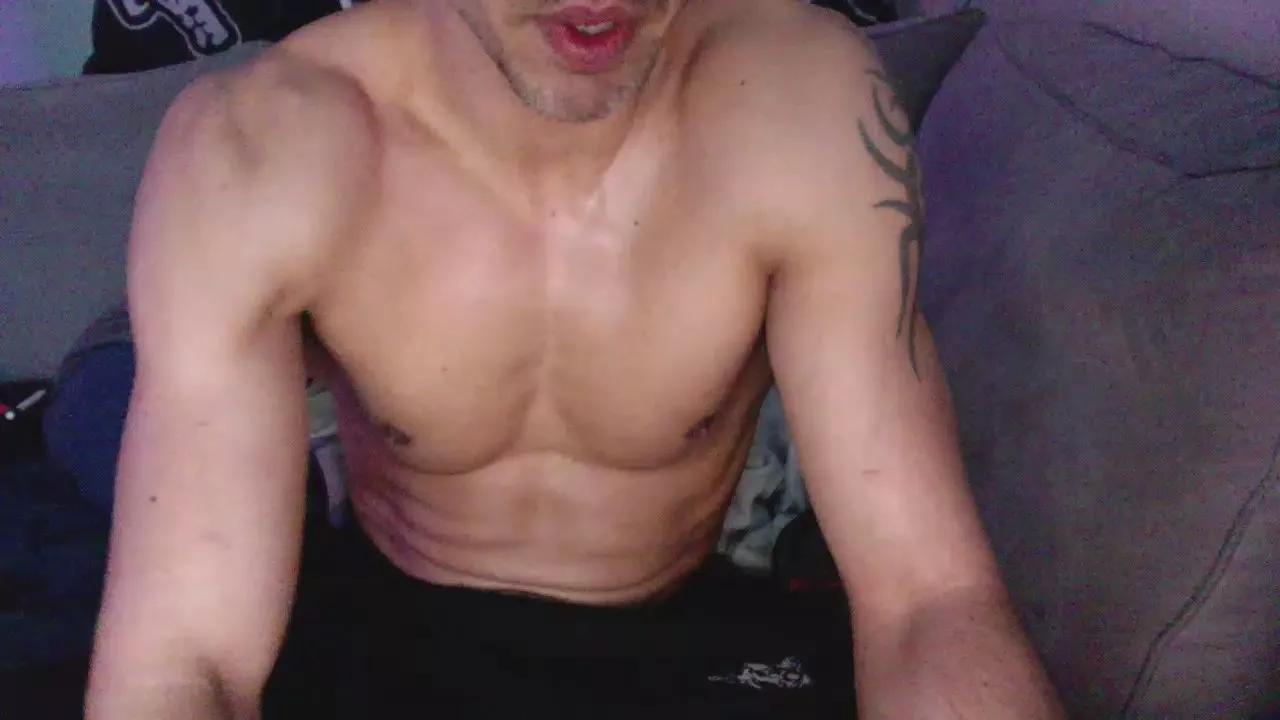 Dutchversaguy on Cam4 