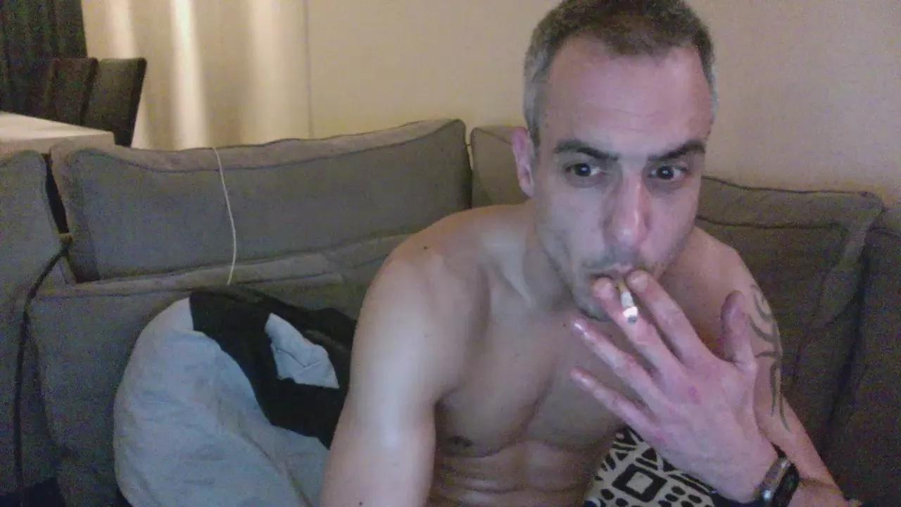 Dutchversaguy on Cam4 