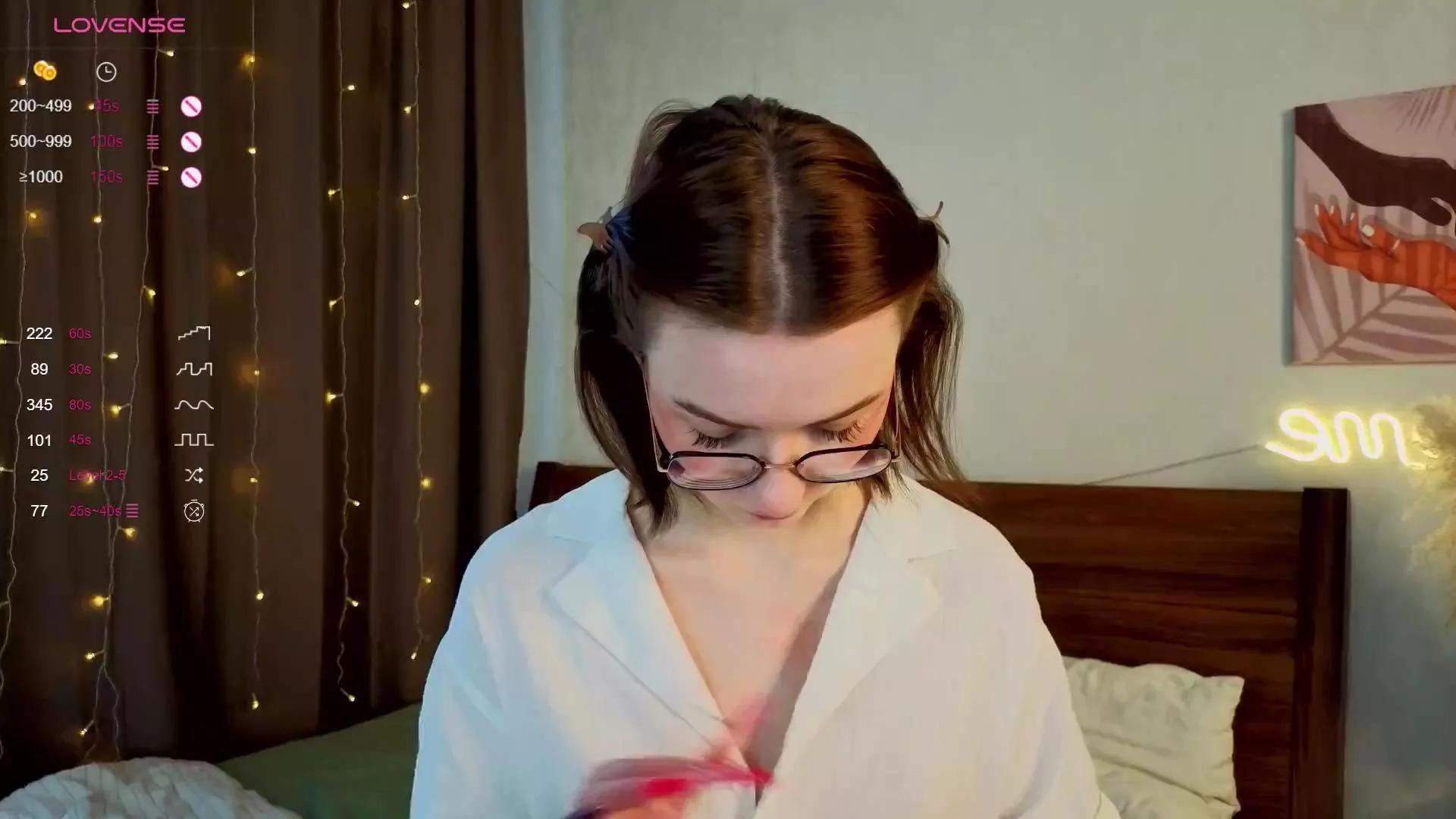EasterHerlan on Cam4 