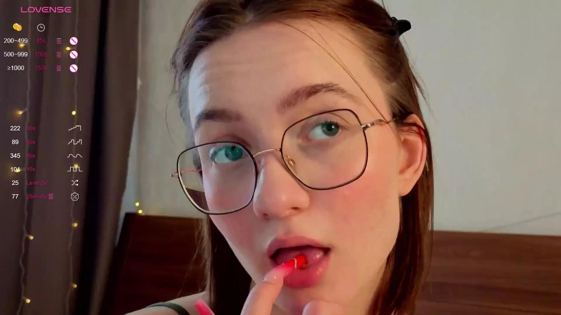 EasterHerlan on Cam4 