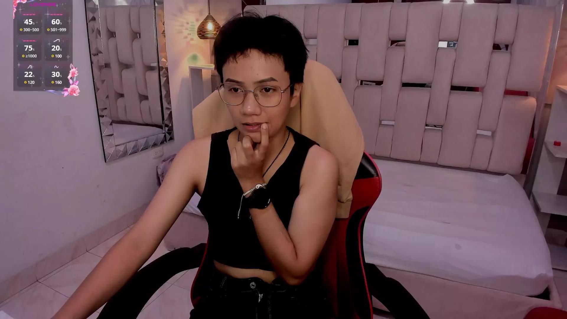 EriolWest on Cam4 