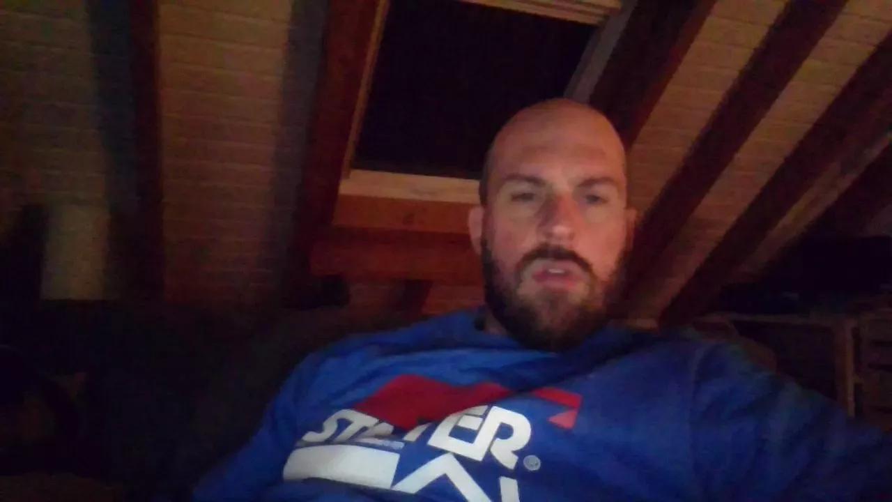 eshot2punkt0 on Cam4 