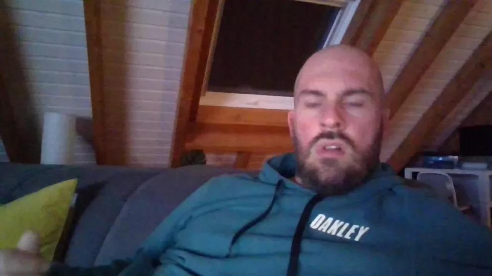 eshot2punkt0 on Cam4 