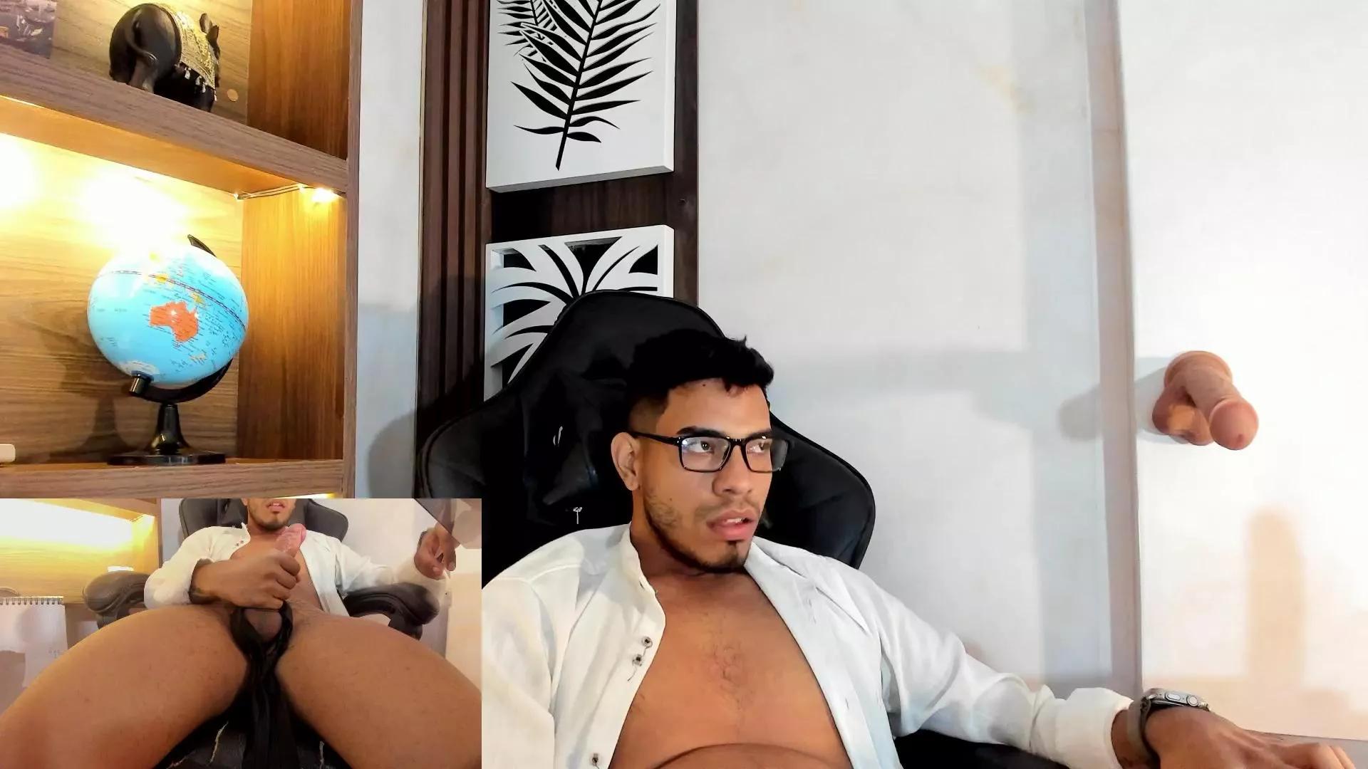 ETHAN_DRAVEN on Cam4 