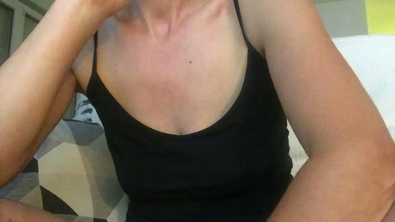 exhibicoquine on Cam4 