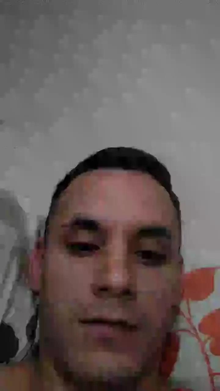 Franconicolas30 on Cam4 