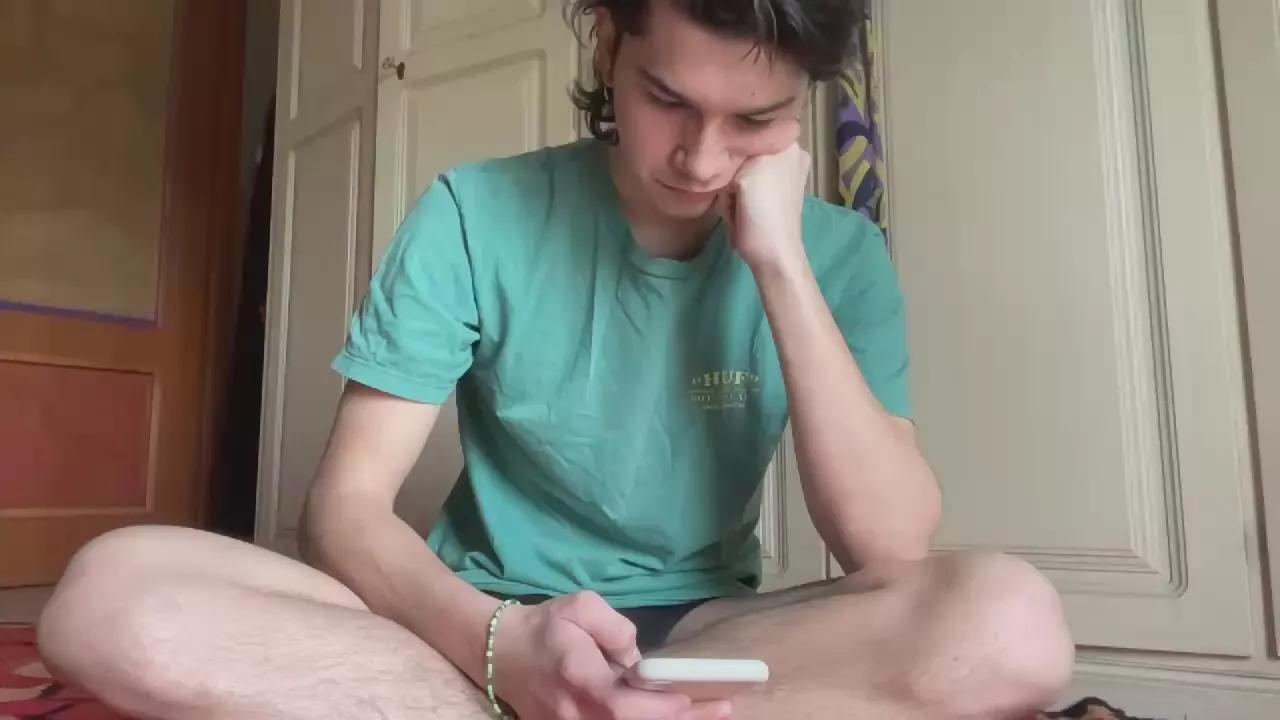 Gabrielefonti on Cam4 