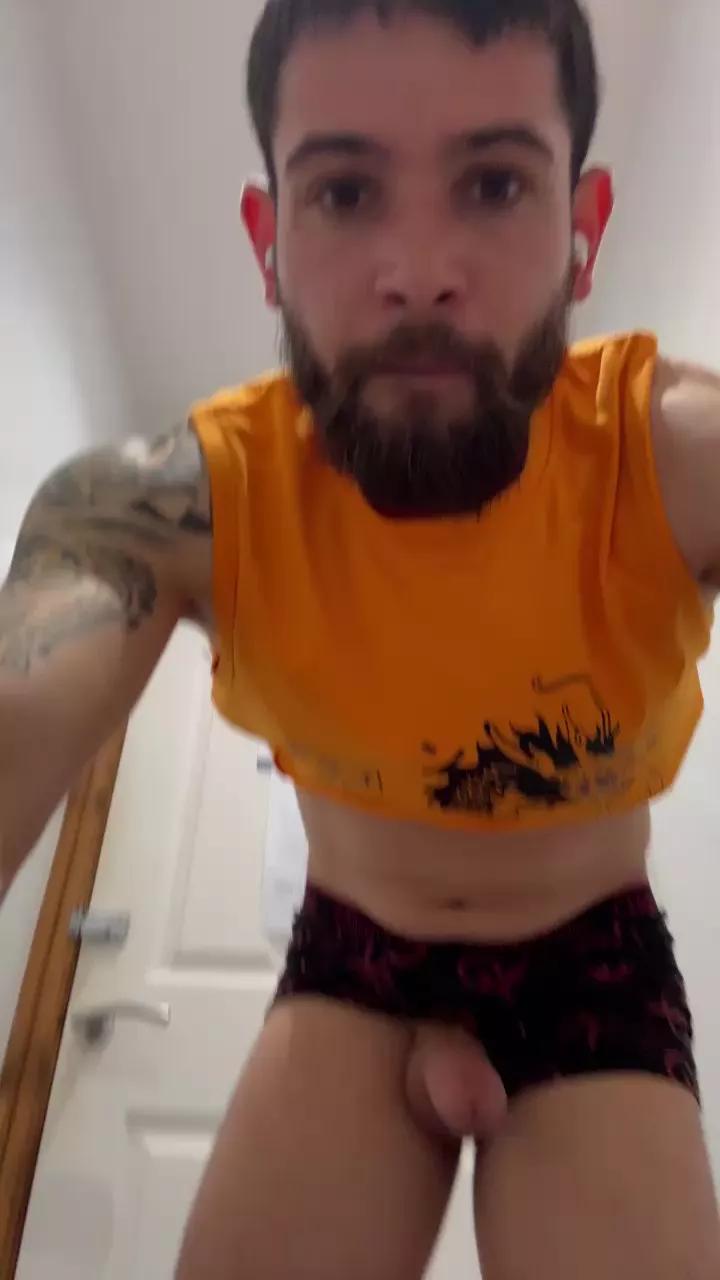 Gaming97 on Cam4 