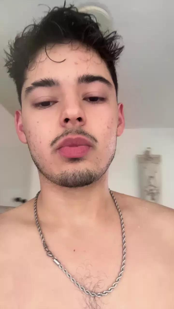Giovszz on Cam4 