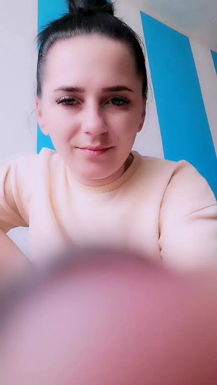 giulysexy4 on Cam4 