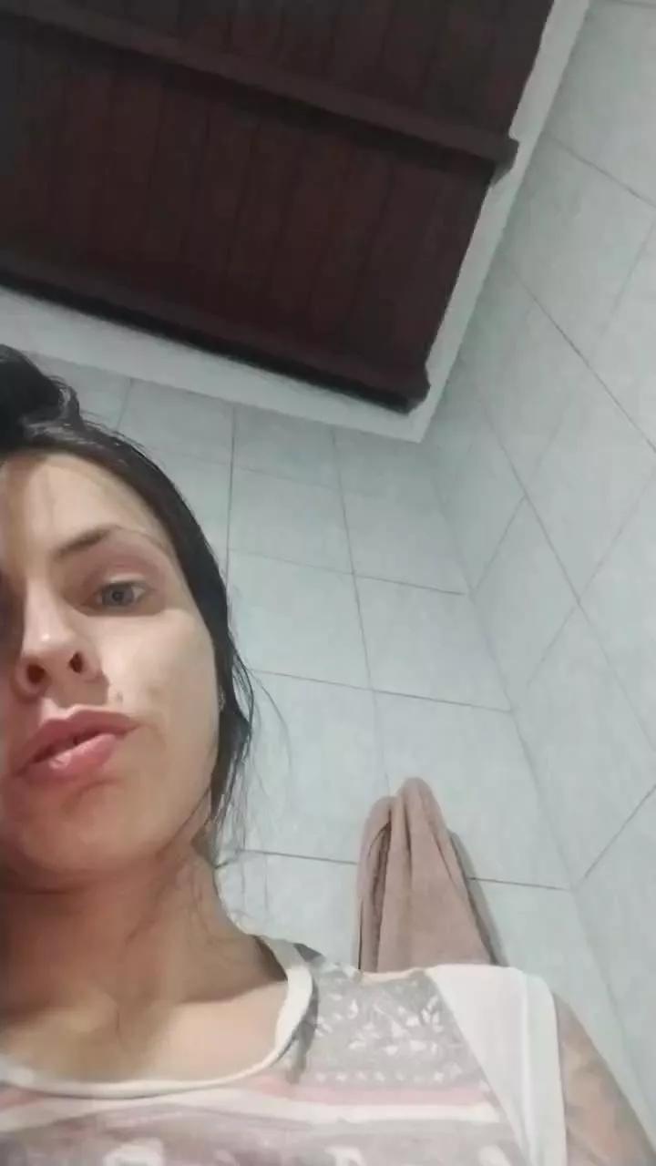 Goldie_Cazacu on Cam4 
