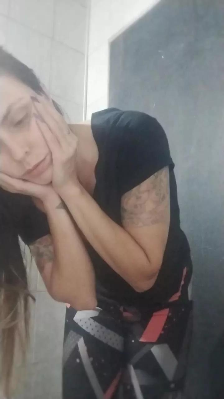 Goldie_Cazacu on Cam4 