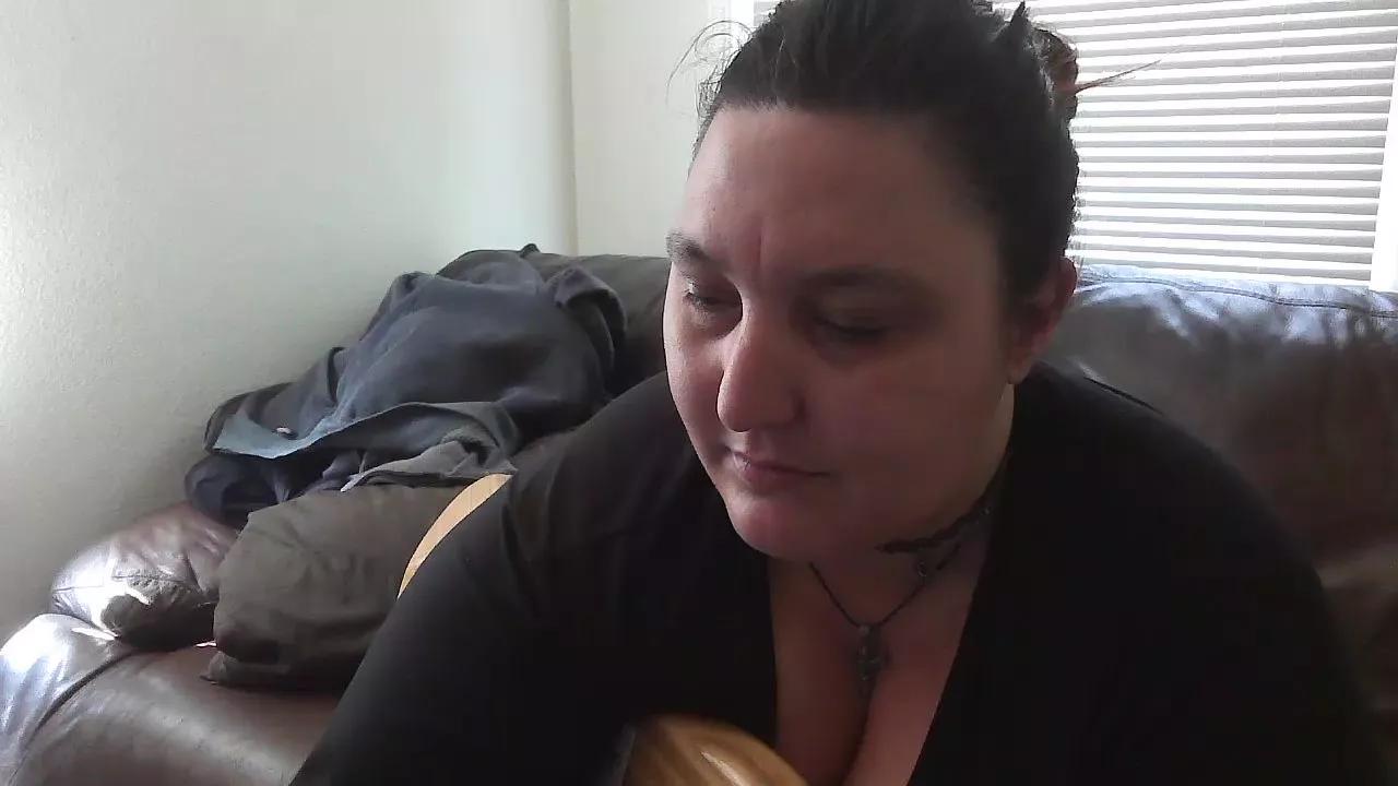 highnessTaZ420 on Cam4 