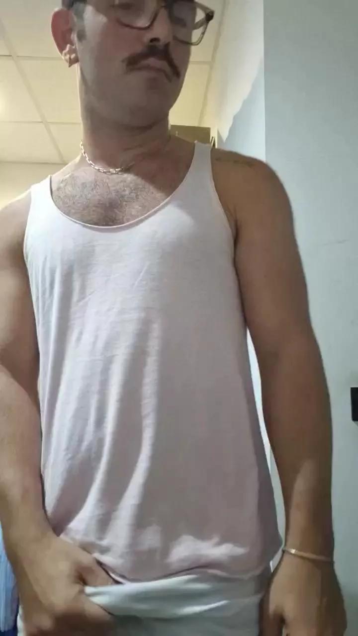 italianboy33hot on Cam4 