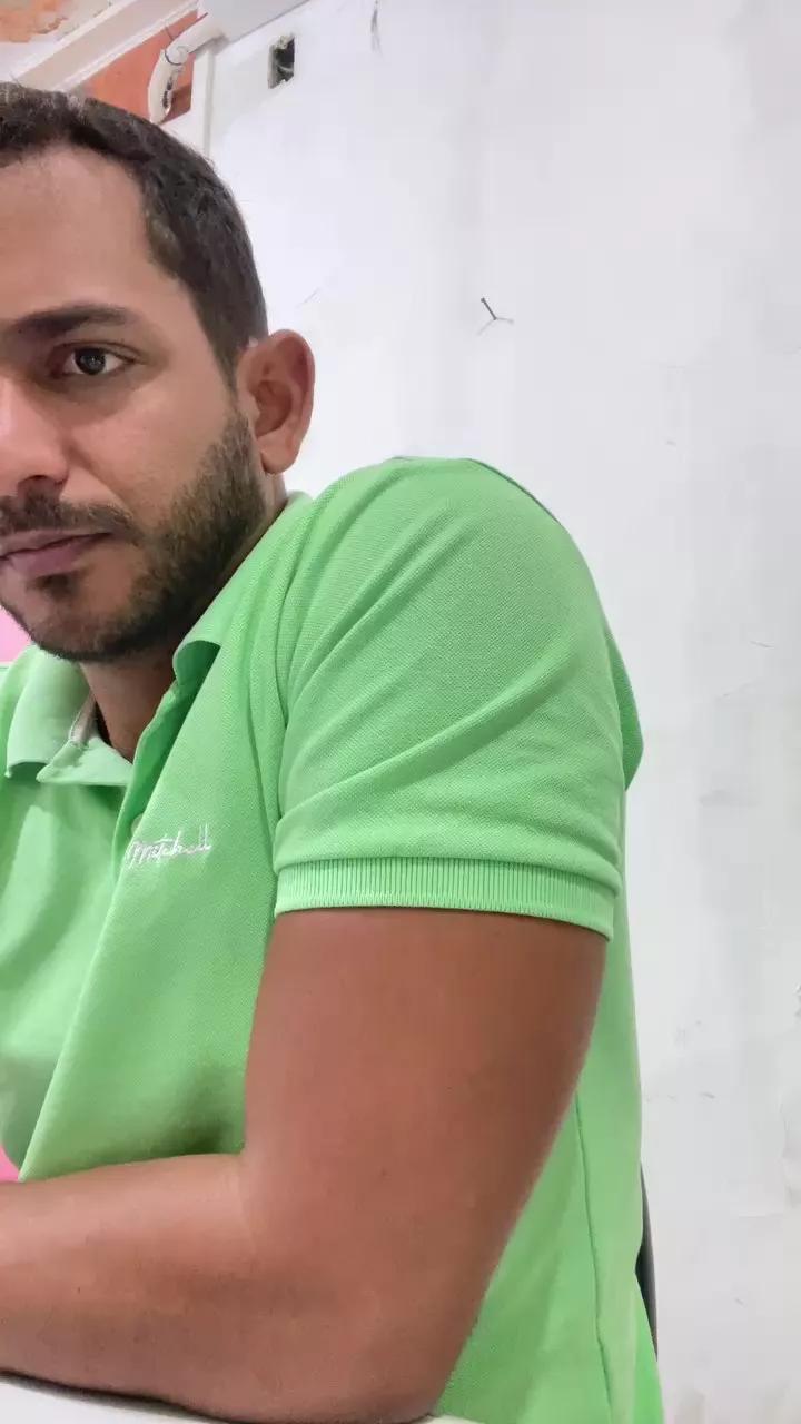 ivanjuniior_ on Cam4 