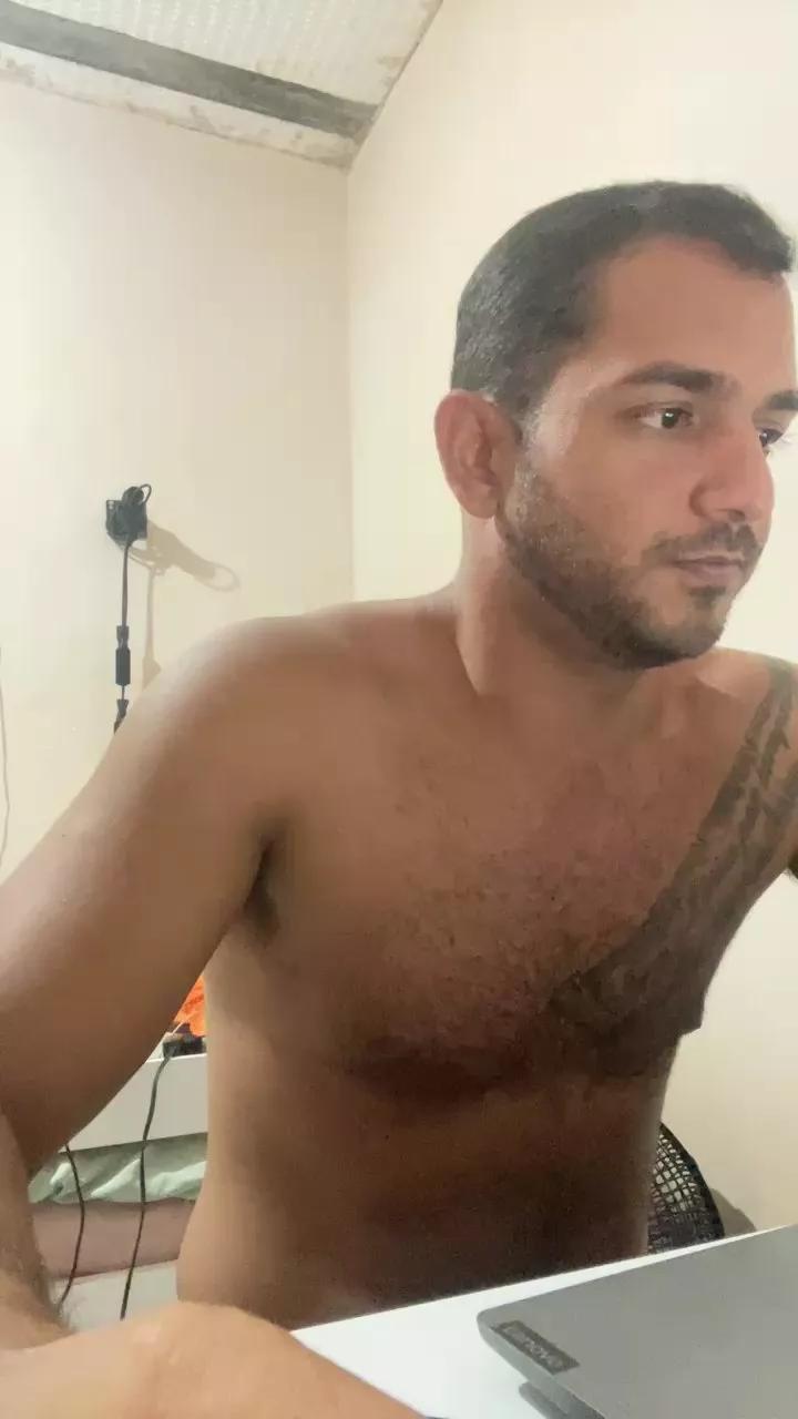 ivanjuniior_ on Cam4 