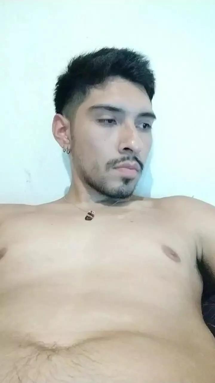 izzan on Cam4 