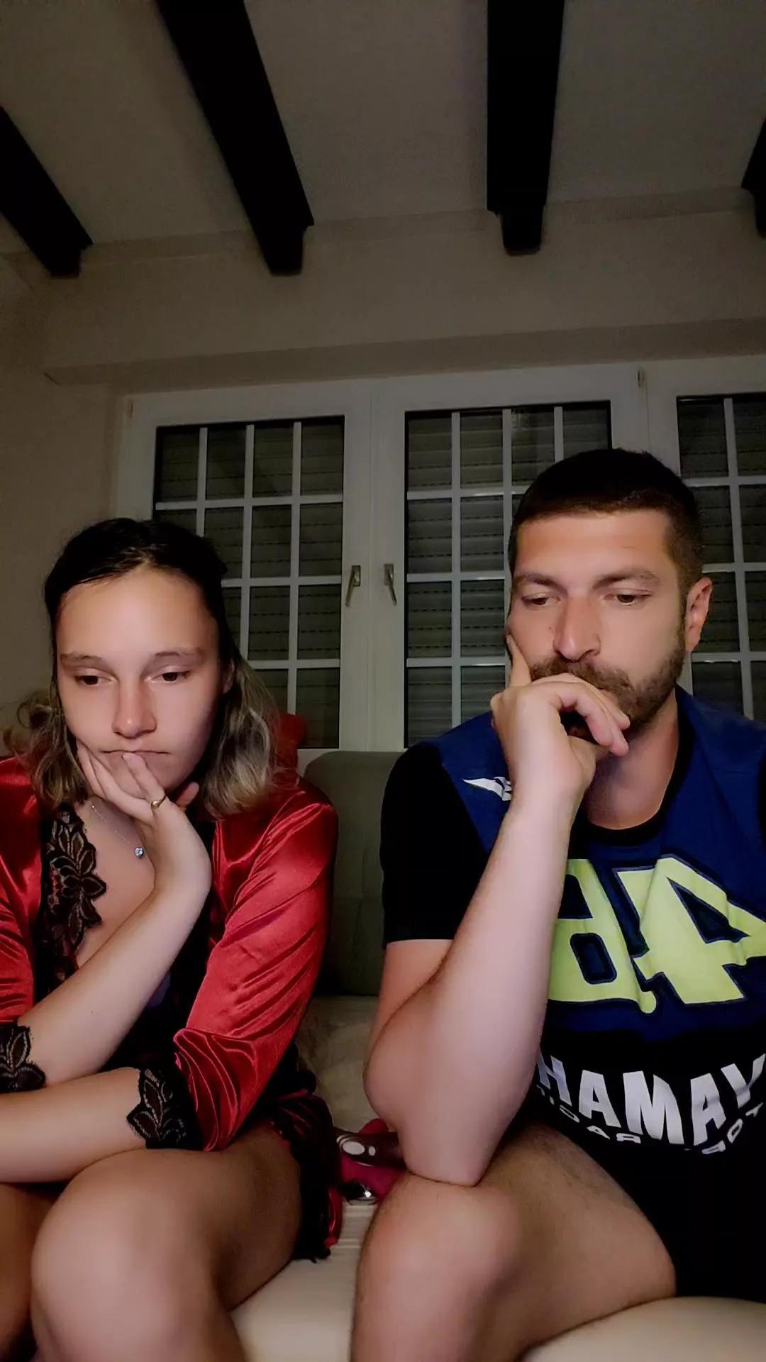 Jeunecouple3227 on Cam4 