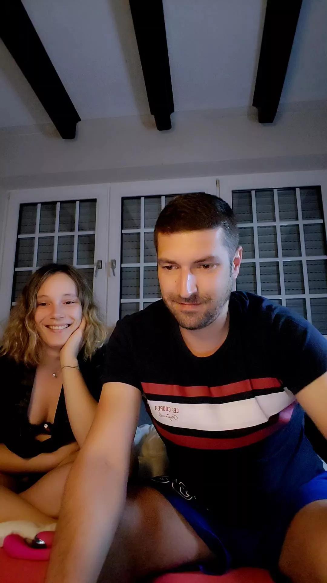 Jeunecouple3227 on Cam4 