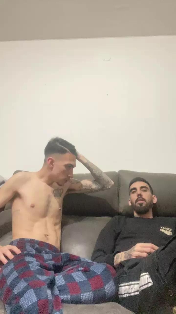 Jotadoble21 on Cam4 