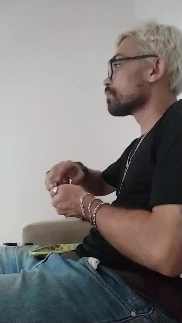 Jovemcwbjlle on Cam4 