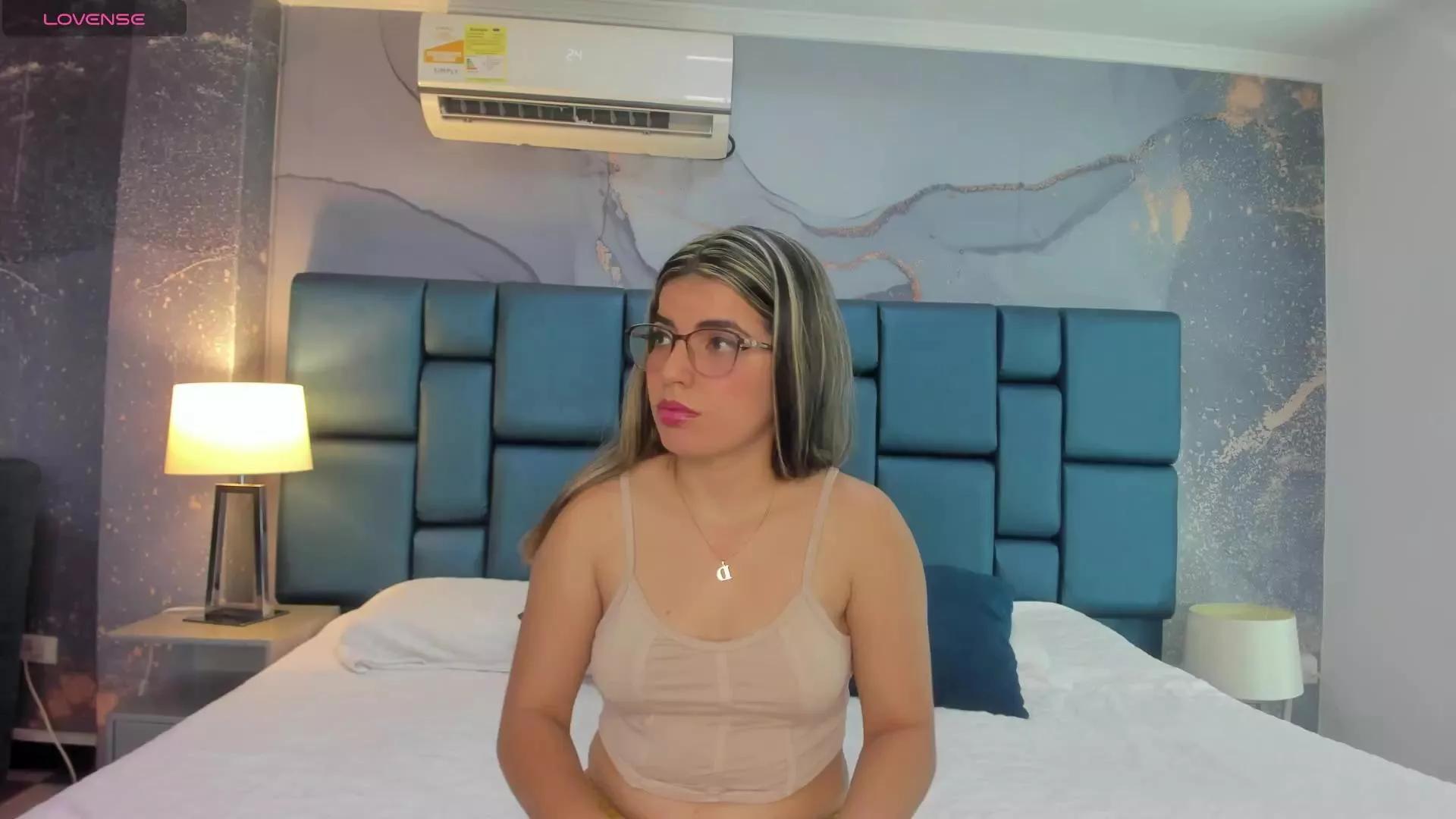 JulietSofia on Cam4 