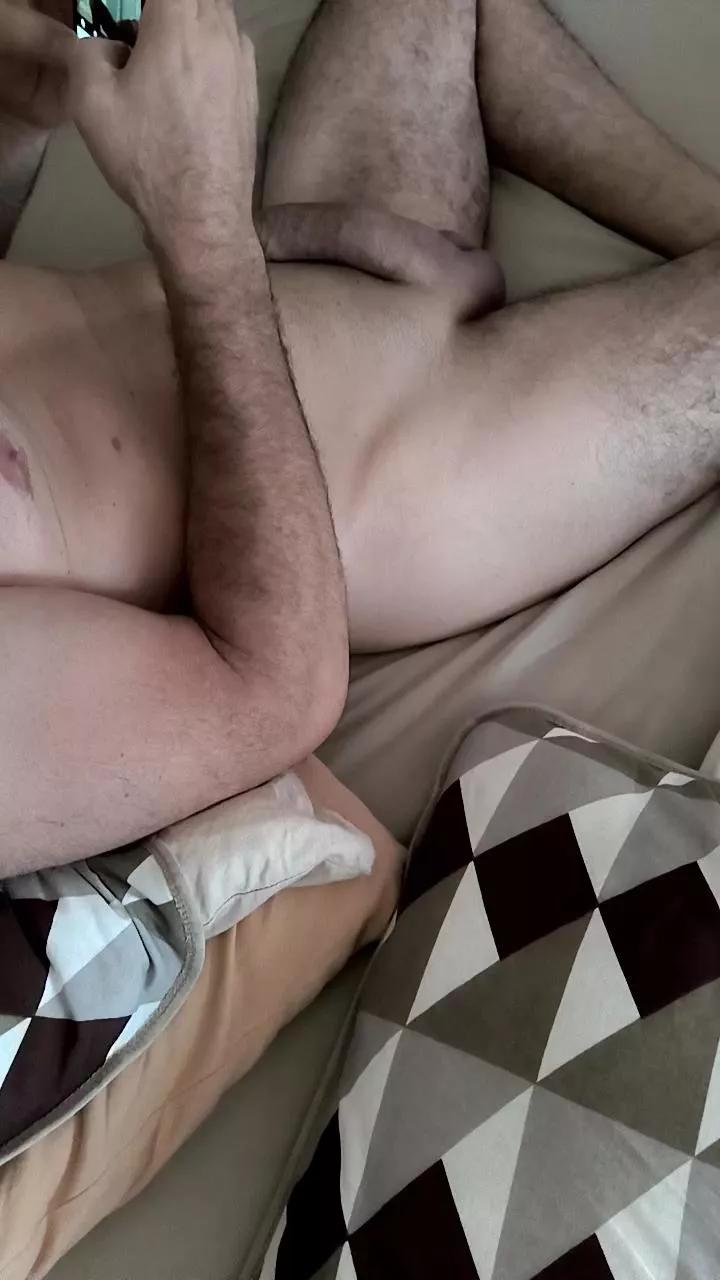 junior999x on Cam4 