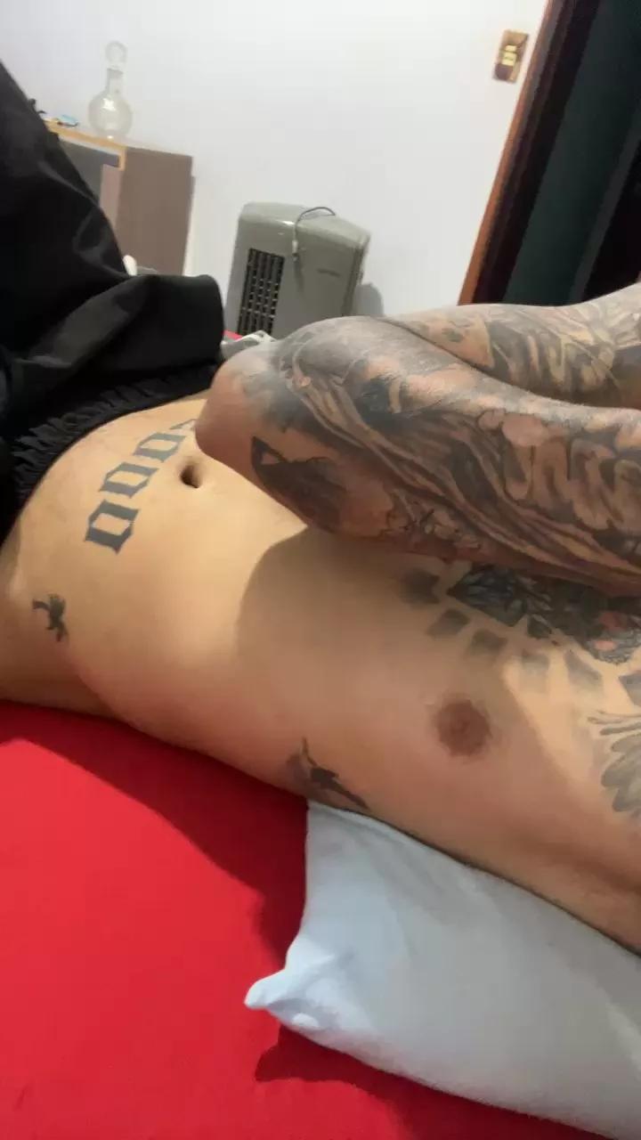 Kellrayan on Cam4 