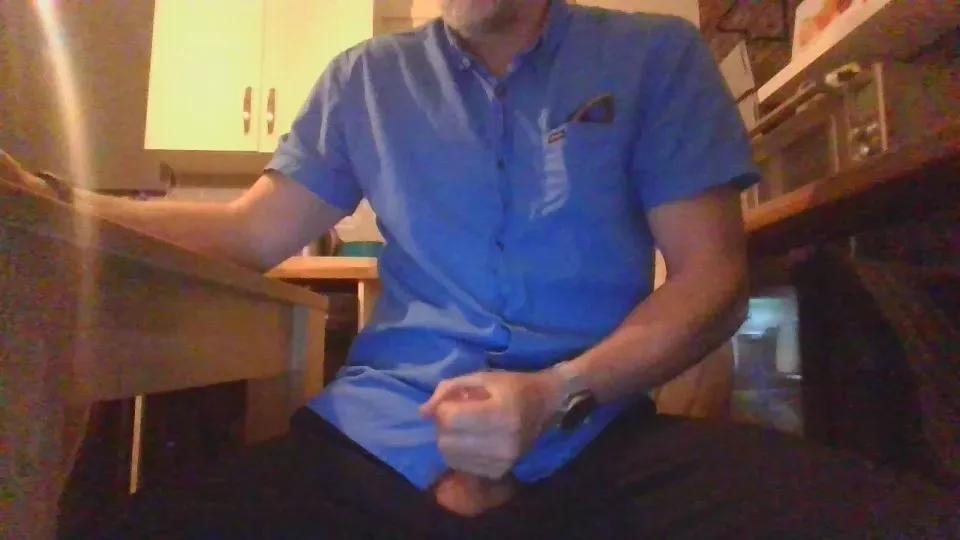 kevinturvy1 on Cam4 