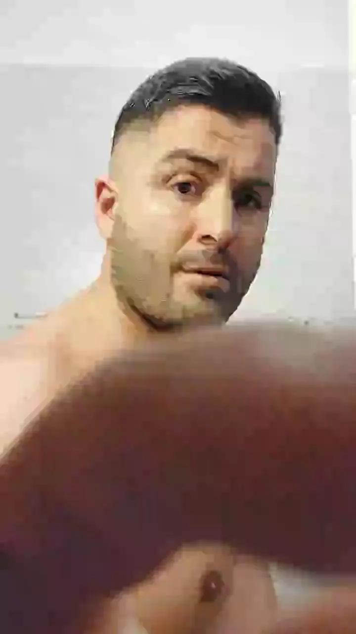 Kingbull1900 on Cam4 