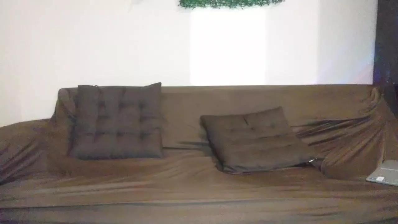 kllayton on Cam4 