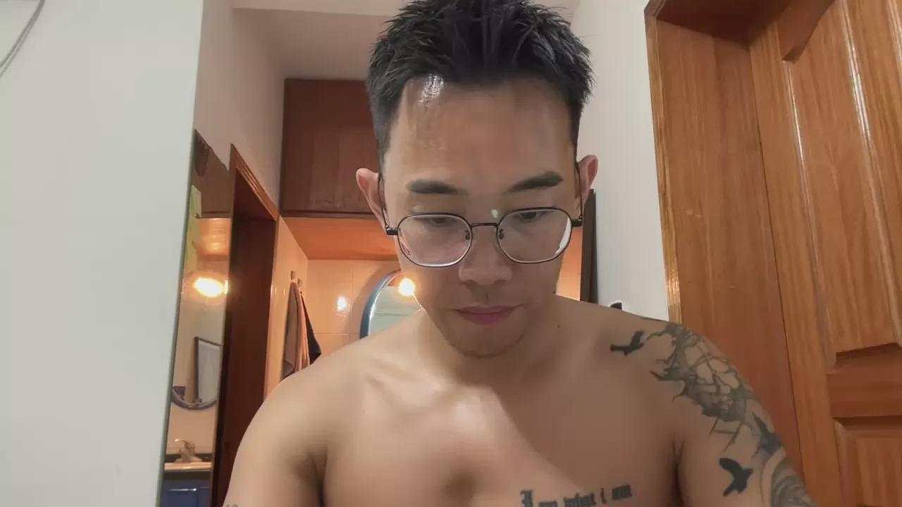 kuroky on Cam4 