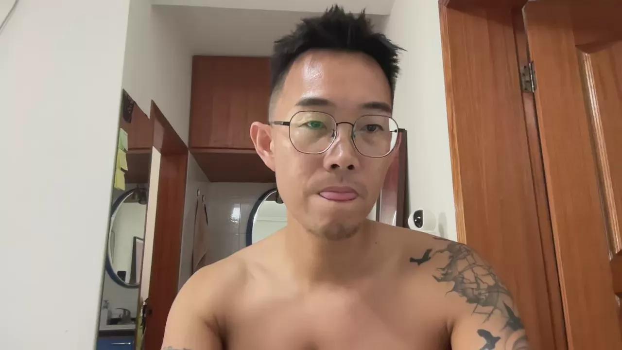kuroky on Cam4 
