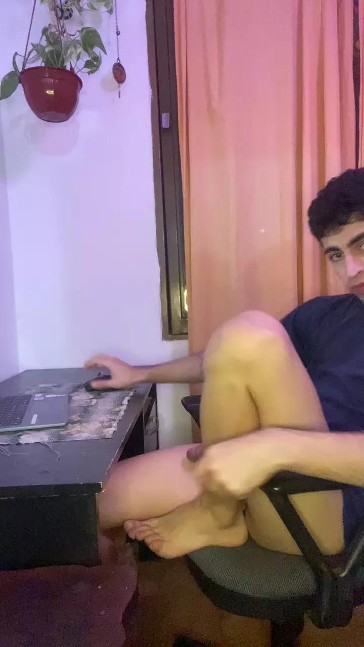 Laionelpenebig on Cam4 