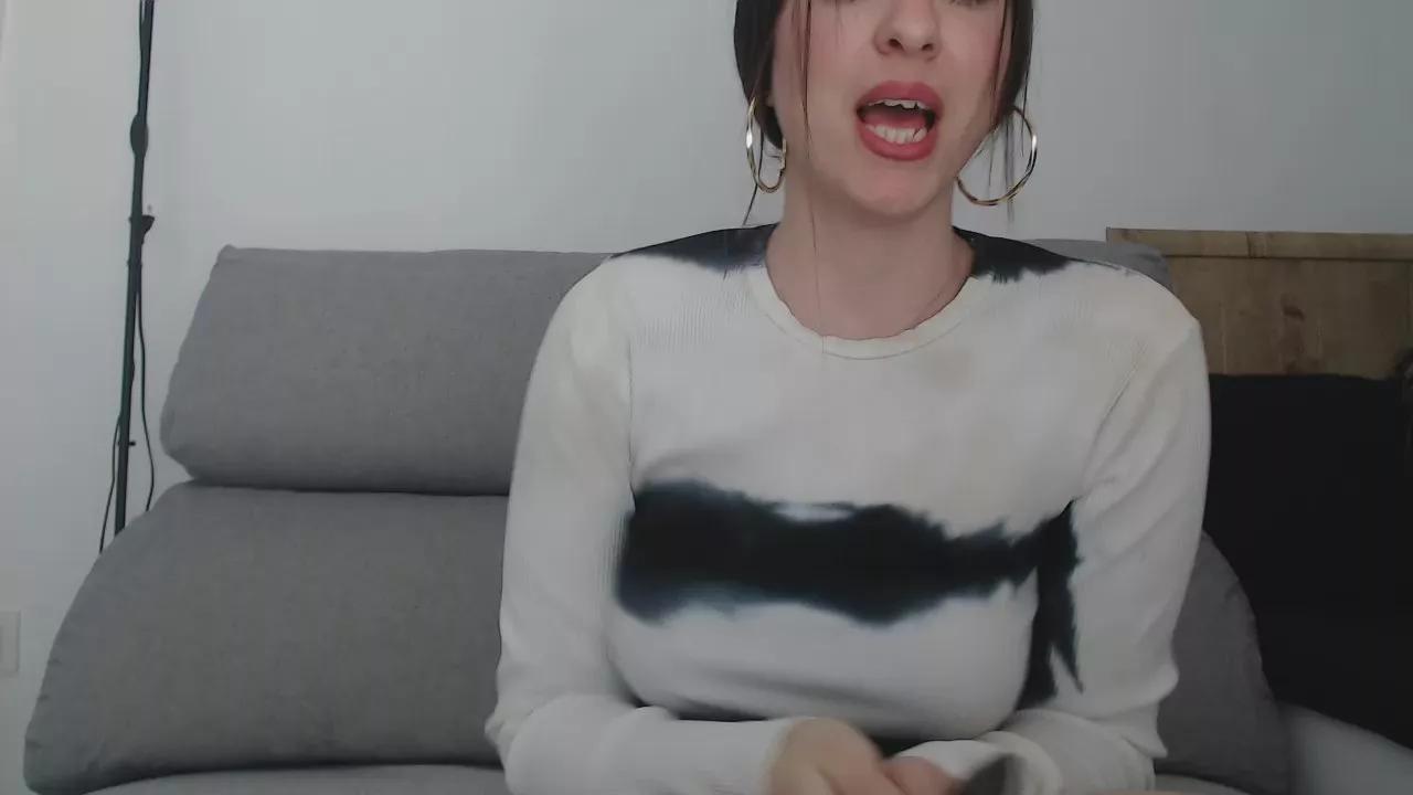 LeilaCG28 on Cam4 